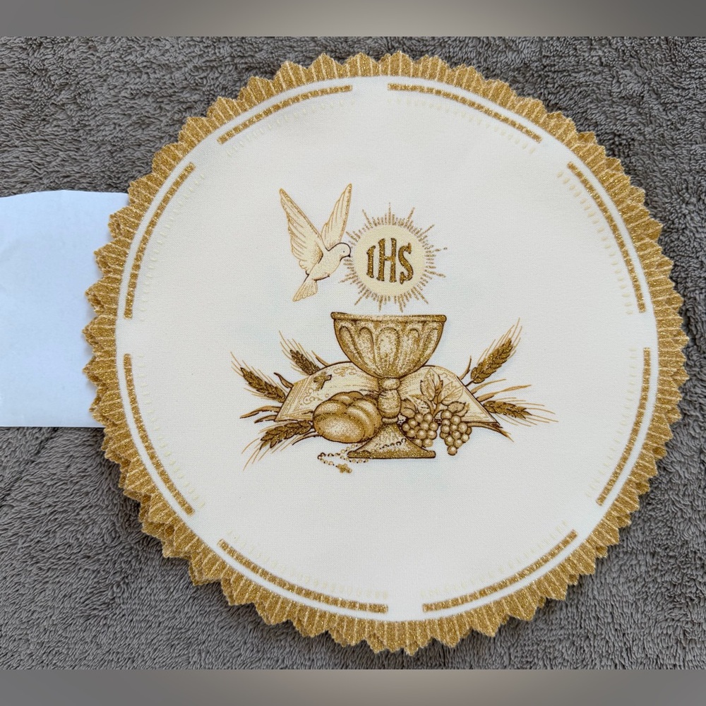 NEW🔥7-pc Stunning First Communion Place Mats🔥 - Picture 4 of 5